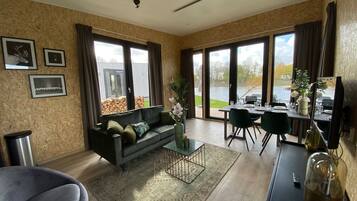 Chalet | Living area