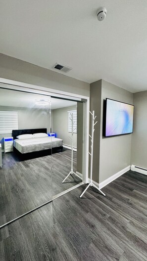 3 chambres, fer et planche à repasser, Wi-Fi, draps fournis