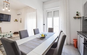 Dining - Nice apartment in Mondragone with WiFi (Mondragone)