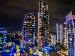 Exterior - Circle on Cavill Stunning Apartment 25FL (Surfers Paradise)