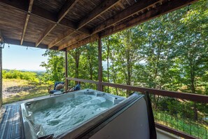 Outdoor spa tub - Mtn Cabin with Views, Hot Tub+Grill, Wood Stove, WiFi, Private & Close to Town. (Burnsville)