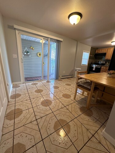 Charming 2-bedroom house with WiFi, AC in pleasant Meriden