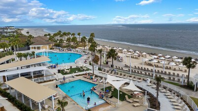 Summerwind Cottage on Seabrook, Club Access, Golf Cart, Games!