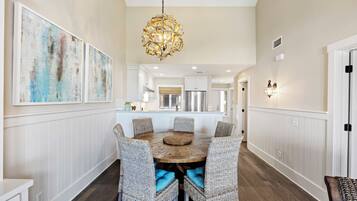 تناول الطعام