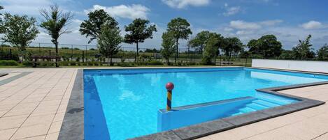 ハウス | プール | 屋外プール