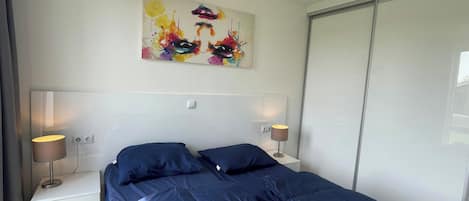 House | 3 bedrooms, bed sheets