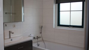 Ferienhaus | Badezimmer