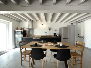 Fridge, microwave, oven, stovetop - LENDRE - MERITEIN - Gîte (MERITEIN)