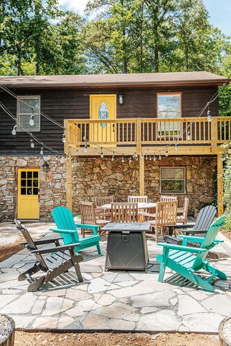 Tucked Inn: Lower Unit - NEW Nelson Co Getaway