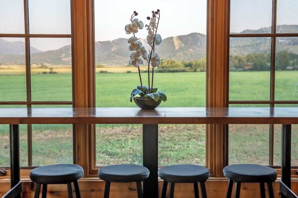 المنشأة من الداخل