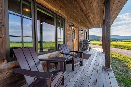 Teton Homestead: Cabin w/ Stunning Teton Views