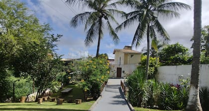 Casa em Vilas do Atlântico com Piscina Perto da Praia