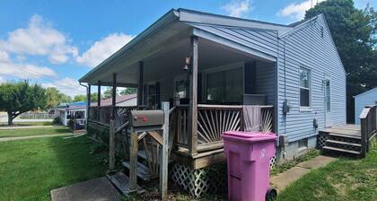 Inkcarceration Blue Sapphire Cottage, Close to Venue