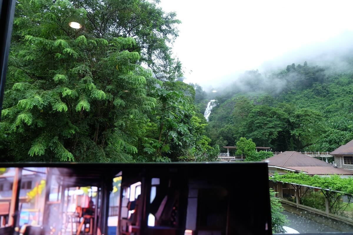 Exclusive-Doppelzimmer, Balkon, Eckzimmer | Zimmersafe, Verdunkelungsvorhänge, kostenloses WLAN