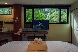 Exclusive Double Room, Balcony, Corner | In-room safe, blackout drapes, free WiFi