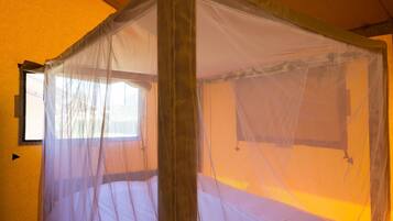 Chalet | 2 bedrooms, individually furnished, bed sheets