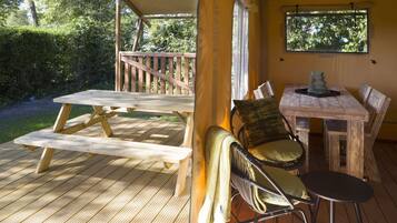 Chalet | Dining