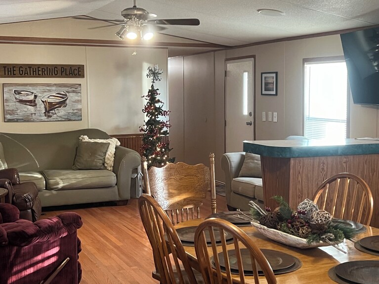Eagle Lake Escape - Lakefront - Private Lot - Mississippi