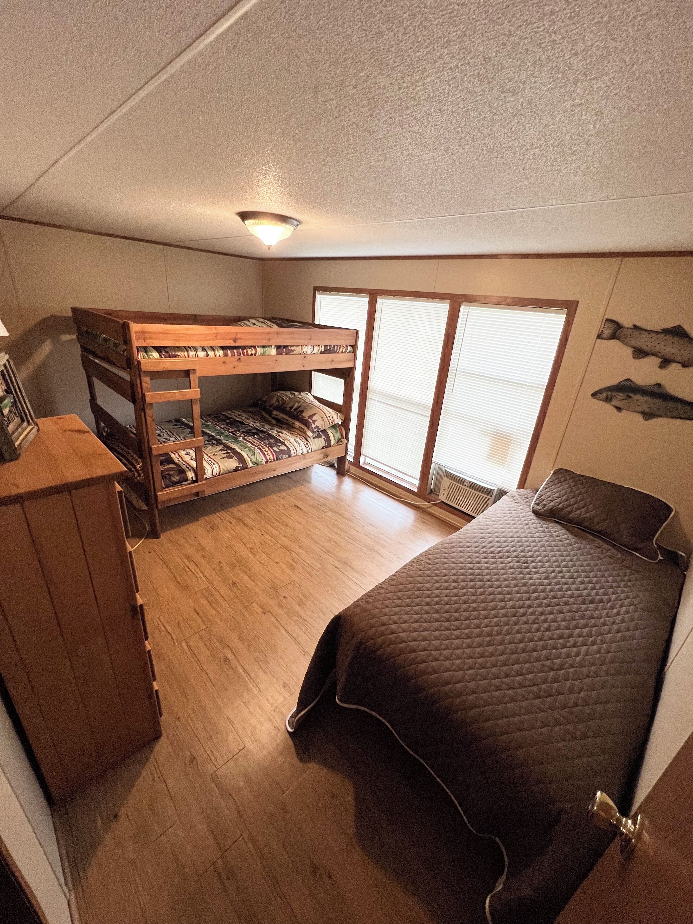 3 habitaciones, wifi gratis y ropa de cama 