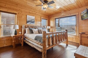 2 bedrooms, iron/ironing board, free WiFi, bed sheets - Unwind your mind while enjoying the most "Incredible Views" (Sevierville)
