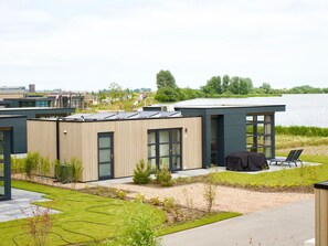 Chalet | Exterior - Sustainable Holiday Home on the Ijsselmeer (Enkhuizen)