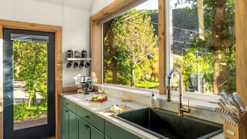 Kühlschrank, Ofen, Herdplatte, Geschirrspüler