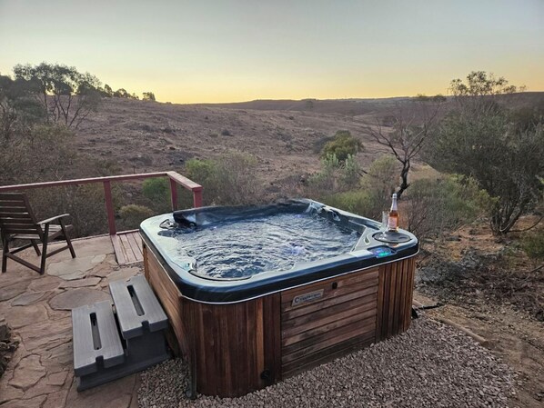 Bain à remous extérieur