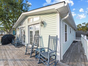 Terrace/patio - Oceanside village Surfside beach 4 bedroom 3 bath with two golf carts included. (Myrtle Beach)