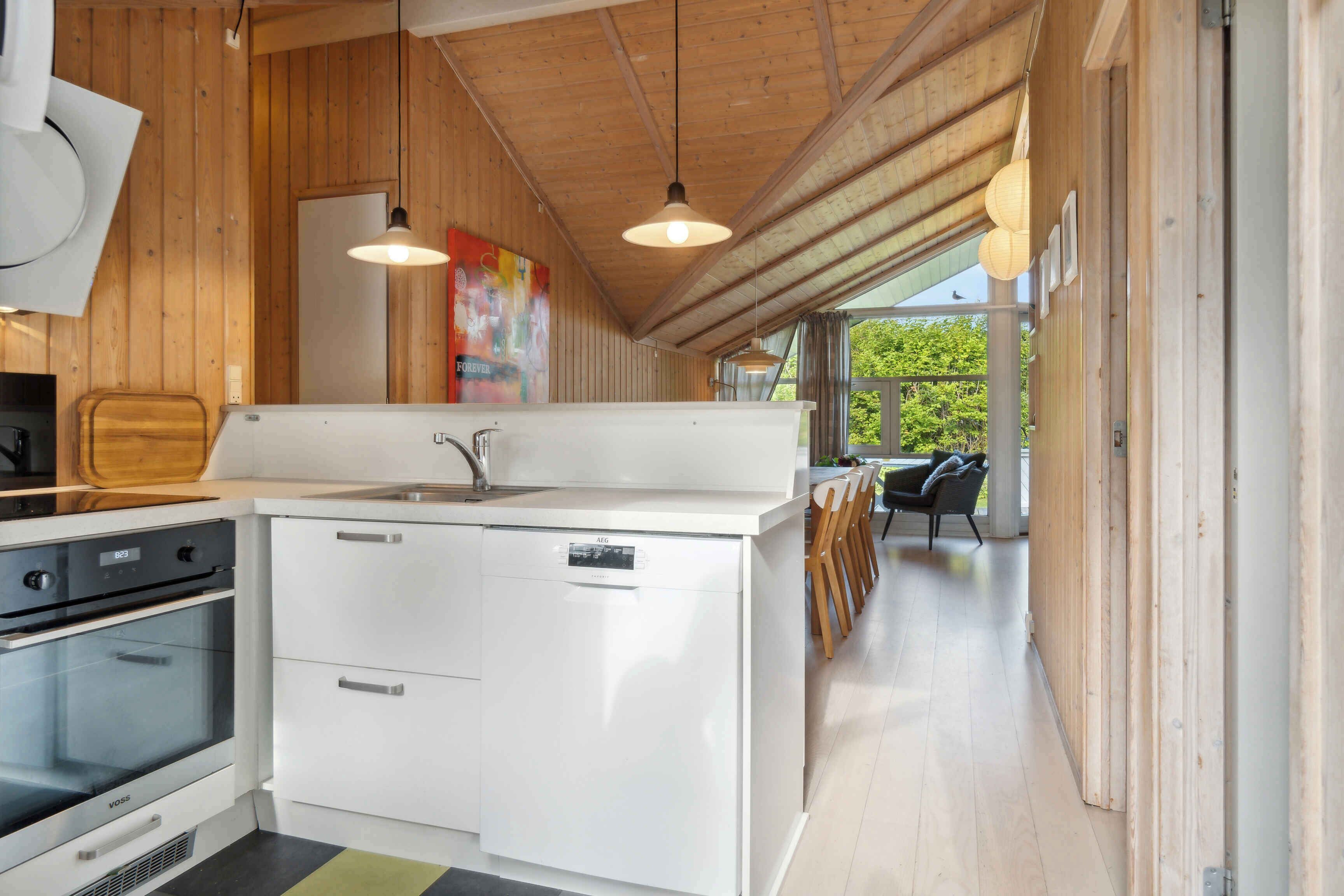 Réfrigérateur, four, plaque de cuisson, lave-vaisselle