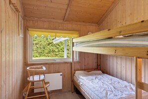 4 soverom, strykejern/-brett, wi-fi (inkludert) og rullestolvennlig
