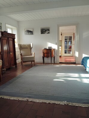 Interior - Holiday cottage with a 90-degree sea view (Ærøskøbing)