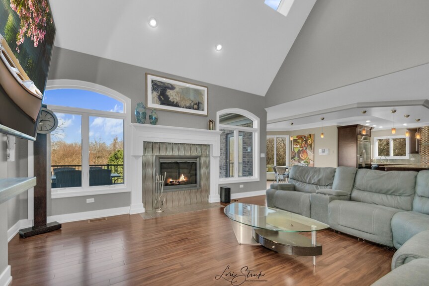 Mokena Manor: Luxury Living - Your Elite Escape! - Frankfort, IL