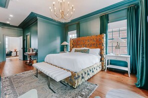 1 bedroom, iron/ironing board, WiFi, bed sheets - Luxury Private Suite in Boutique Historic Inn The Athenian- Downtown Location (Athens)