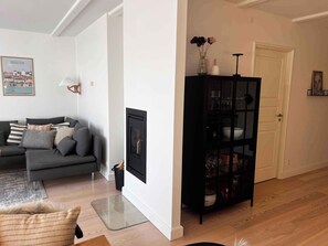 TV, DVD player, stereo