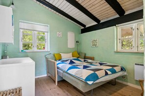 4 chambres, fer et planche à repasser, Wi-Fi gratuit