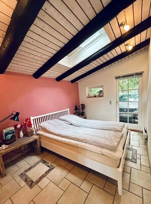 4 bedrooms, iron/ironing board, free WiFi - Togetherness coziness magical Great Belt view (Tranekær)