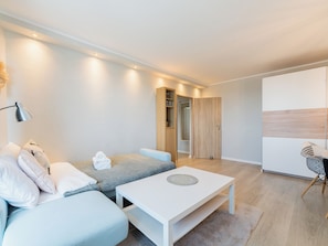 TV - Winogrady Stylish Apartment (Poznan)