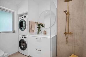 Shower - Summer house in Tisvilde close to the coast (Tisvildeleje)