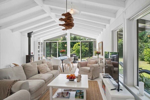 Fireplace - Summer house in Tisvilde close to the coast (Tisvildeleje)