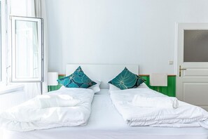 1 chambre, bureau, Wi-Fi, draps fournis
