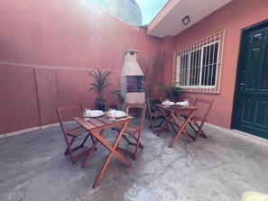 屋外ダイニングエリア