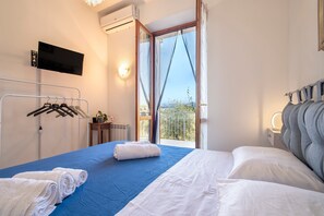 3 chambres, fer et planche à repasser, Wi-Fi gratuit, draps fournis