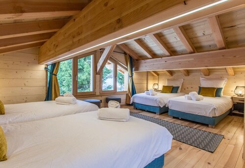 Chalet 'Mazot Savoyard' mit Bergblick, privater Terrasse und WLAN