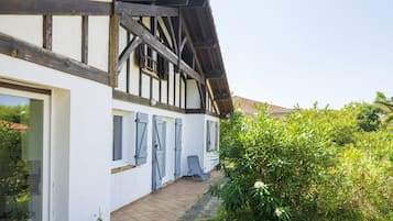 Esterni