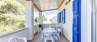 Holiday Home 'E Case E Leviche' with Sea View, Wi-Fi and Air Conditioning