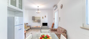 Holiday Home 'E Case E Leviche' with Sea View, Wi-Fi and Air Conditioning