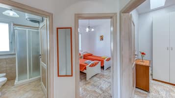 2 habitaciones, wifi gratis y ropa de cama