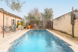 Pool - Apartment 'Chez Patricia En Provence' with Shared Pool, Wi-Fi and Air Conditioning (Vedène)