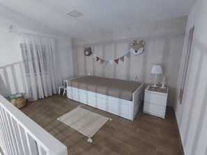 2 chambres, accès au Wi-Fi (inclus), literie fournie