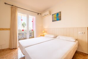 4 Schlafzimmer, Bügeleisen/Bügelbrett, kostenloses WLAN, Bettwäsche